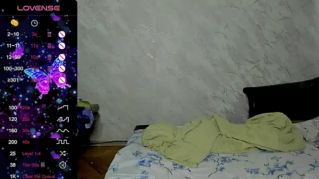 Snapshot of alice_allens chatting on September 22, 2025, 8:20 am alice allens online show from September 22, 2025, 8:20 am