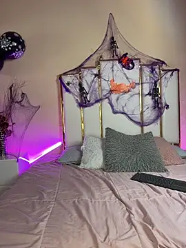 Alexandraa Gomez online show from October 17, 2025, 8:43 pm