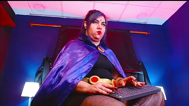 Lilih golden online show from October 31, 2025, 12:02 pm