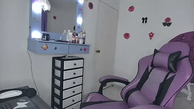 soffy rosses online show from June 4, 2026, 3:33 am