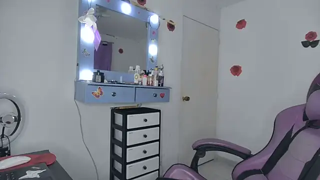 soffy rosses online show from March 15, 2026, 3:57 am