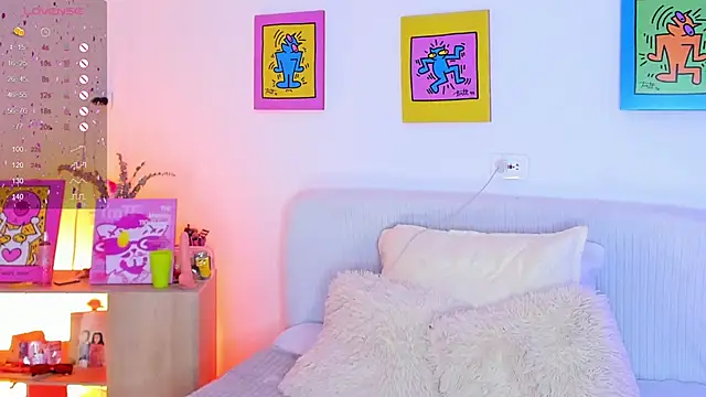 AprilAddams  online show from November 5, 2025, 10:02 pm