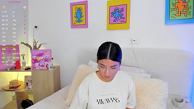 AprilAddams  online show from October 10, 2025, 9:04 pm