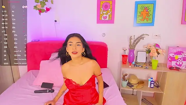 AprilAddams  online show from September 17, 2025, 9:39 pm