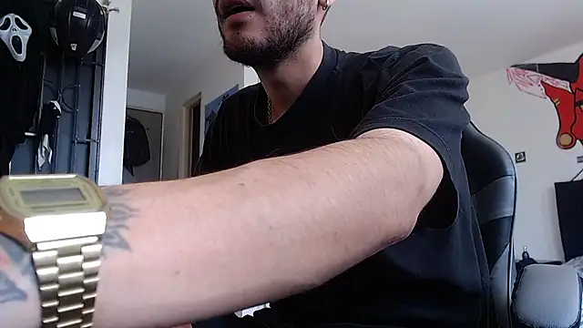 Snapshot of malek_xarx_ chatting on April 1, 2026, 6:16 pm malek xarx online show from April 1, 2026, 6:16 pm