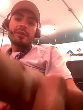 malek xarx  online show from November 29, 2025, 3:12 pm