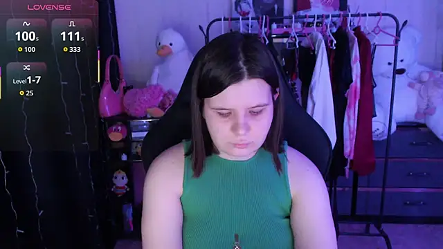 Snapshot of AmyVibess chatting on May 5, 2026, 6:11 pm AmyVibess online show from May 5, 2026, 6:11 pm
