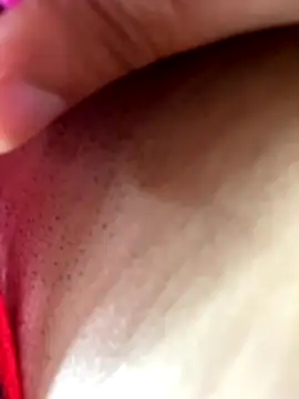 Snapshot of Esmeralda-berrys chatting on November 16, 2025, 6:01 pm Esmeralda-berrys online show from November 16, 2025, 6:01 pm