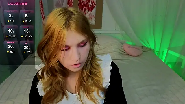 Snapshot of Iris_Rain chatting on October 18, 2025, 10:28 am Iris Rain online show from October 18, 2025, 10:28 am