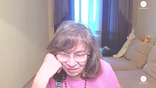 Snapshot of Betty_Brick chatting on May 9, 2026, 2:53 pm Betty Brick online show from May 9, 2026, 2:53 pm
