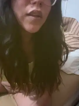 Snapshot of karysweetbeaury chatting on February 20, 2026, 6:19 am karysweetbeaury online show from February 20, 2026, 6:19 am