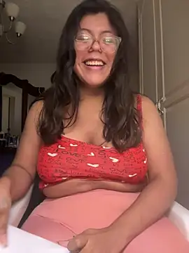 Snapshot of karysweetbeaury chatting on June 21, 2026, 6:30 am karysweetbeaury online show from June 21, 2026, 6:30 am