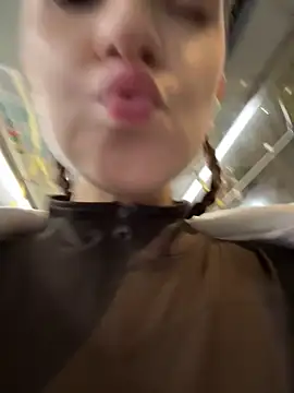 Snapshot of katexxxx chatting on November 19, 2025, 5:57 pm katexxxx online show from November 19, 2025, 5:57 pm