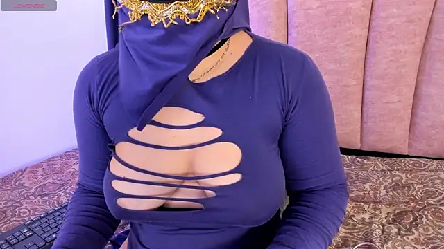 Snapshot of halabi_saha chatting on November 20, 2025, 11:00 am halabi saha online show from November 20, 2025, 11:00 am