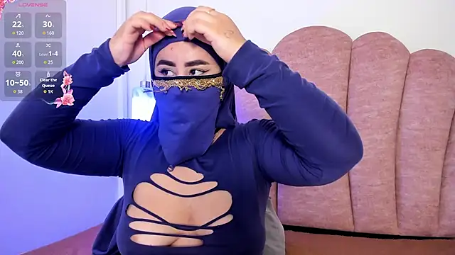 Snapshot of halabi_saha chatting on November 25, 2025, 10:15 am halabi saha online show from November 25, 2025, 10:15 am