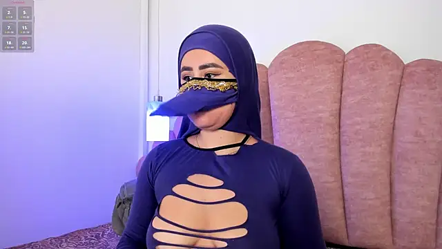 Snapshot of halabi_saha chatting on October 13, 2025, 9:44 am halabi saha online show from October 13, 2025, 9:44 am