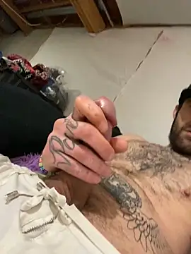 hue-g-rection online show from March 3, 2026, 12:34 pm