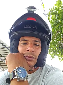 sexyboy fox online show from February 4, 2026, 7:09 pm