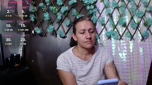 darling hott online show from October 21, 2025, 11:20 am