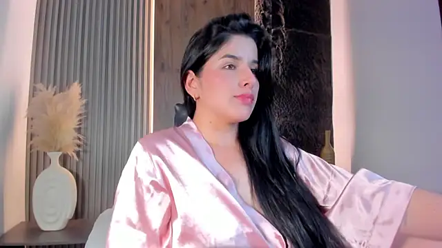 evelin lopezz online show from October 25, 2025, 3:49 am