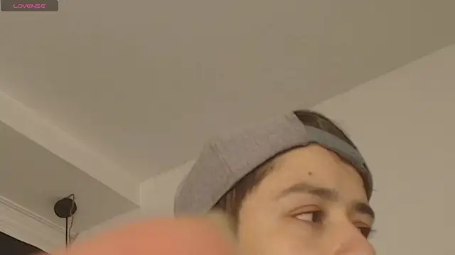 Snapshot of Aleecandrews chatting on November 25, 2025, 9:26 pm Aleecandrews online show from November 25, 2025, 9:26 pm