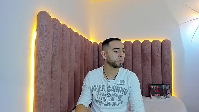 Snapshot of Lushian_ chatting on February 12, 2026, 3:01 pm Lushian online show from February 12, 2026, 3:01 pm