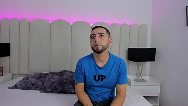 Snapshot of Lushian_ chatting on November 8, 2025, 10:02 pm Lushian online show from November 8, 2025, 10:02 pm