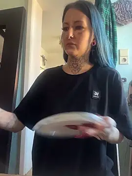 Snapshot of Seductively4_20 chatting on February 15, 2026, 9:19 am Seductively4 20 online show from February 15, 2026, 9:19 am