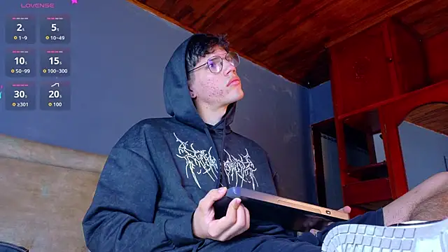 david huge online show from December 23, 2025, 2:33 am