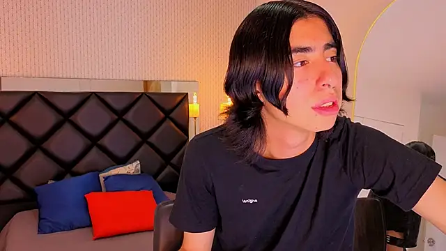 Snapshot of ryo_light chatting on October 11, 2025, 8:32 pm ryo light online show from October 11, 2025, 8:32 pm