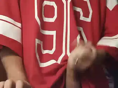 Snapshot of Ruivinh0 chatting on October 29, 2025, 5:45 pm Ruivinh0 online show from October 29, 2025, 5:45 pm