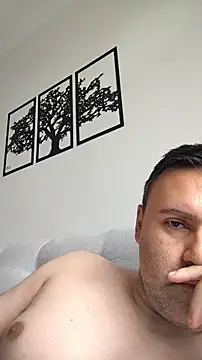 LeoMaduroSP online show from February 2, 2026, 1:32 pm