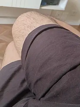 Snapshot of LeoMaduroSP chatting on November 10, 2025, 2:11 pm LeoMaduroSP online show from November 10, 2025, 2:11 pm