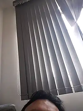 Snapshot of LeoMaduroSP chatting on November 3, 2025, 3:48 pm LeoMaduroSP online show from November 3, 2025, 3:48 pm