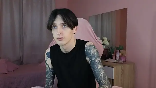 Snapshot of Martin_Jin chatting on November 4, 2025, 11:58 am Martin Jin online show from November 4, 2025, 11:58 am