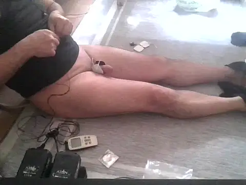 Snapshot of fuckerman4 chatting on October 30, 2025, 9:18 am fuckerman4 online show from October 30, 2025, 9:18 am