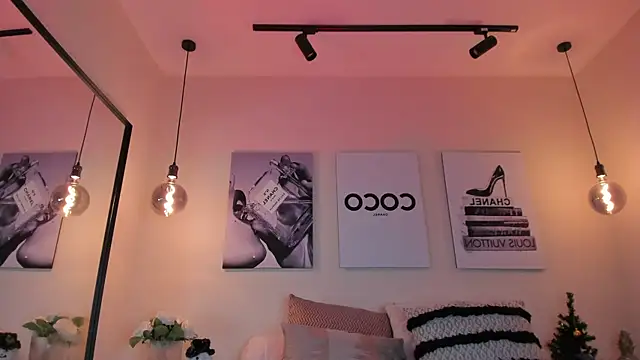 Samantha hotly online show from January 5, 2026, 6:33 pm