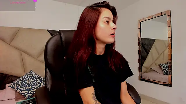 Snapshot of valerieMattson chatting on November 20, 2025, 5:57 pm valerieMattson online show from November 20, 2025, 5:57 pm