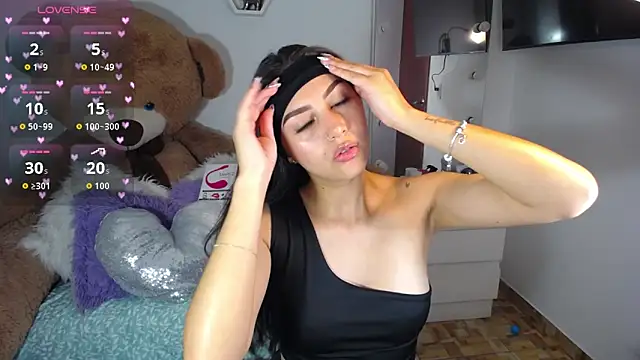 Snapshot of channel-rose1 chatting on November 26, 2025, 6:46 am channel-rose1 online show from November 26, 2025, 6:46 am