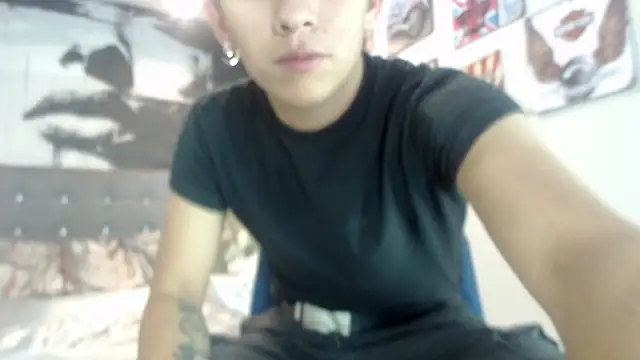 Ethann1  online show from October 22, 2025, 4:01 am