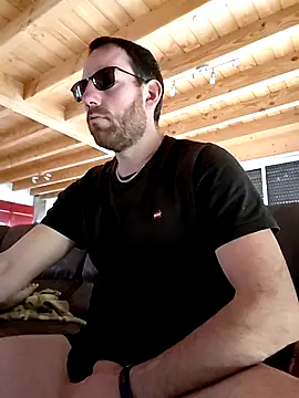 BrunJulienMetis online show from February 13, 2026, 12:38 pm