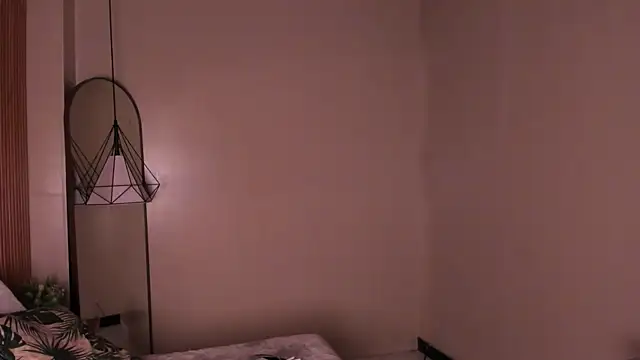 Snapshot of Emilybeltons chatting on January 13, 2026, 8:46 pm Emilybeltons online show from January 13, 2026, 8:46 pm