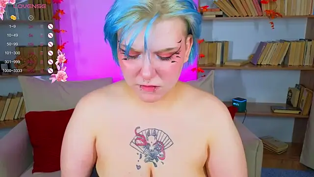 Snapshot of bluelunaray chatting on September 28, 2025, 10:44 am bluelunaray online show from September 28, 2025, 10:44 am