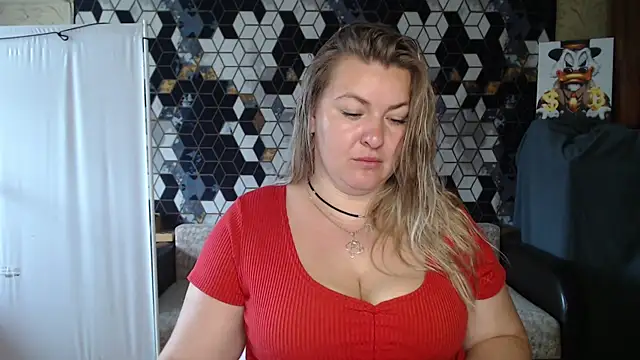 NikaSkylink online show from May 26, 2026, 4:32 am