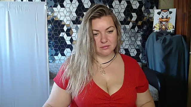 NikaSkylink online show from May 5, 2026, 4:59 am