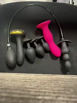 Snapshot of rbakkk chatting on September 14, 2025, 4:40 pm rbakkk online show from September 14, 2025, 4:40 pm