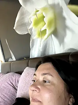 Snapshot of Liza_Will chatting on November 3, 2025, 6:40 am Liza Will online show from November 3, 2025, 6:40 am