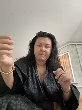 Snapshot of Liza_Will chatting on October 27, 2025, 5:52 am Liza Will online show from October 27, 2025, 5:52 am