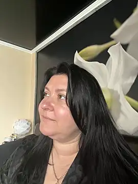 Liza Will online show from April 24, 2026, 11:56 am