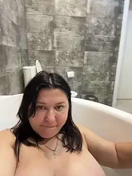 Snapshot of Liza_Will chatting on November 18, 2025, 8:12 pm Liza Will online show from November 18, 2025, 8:12 pm